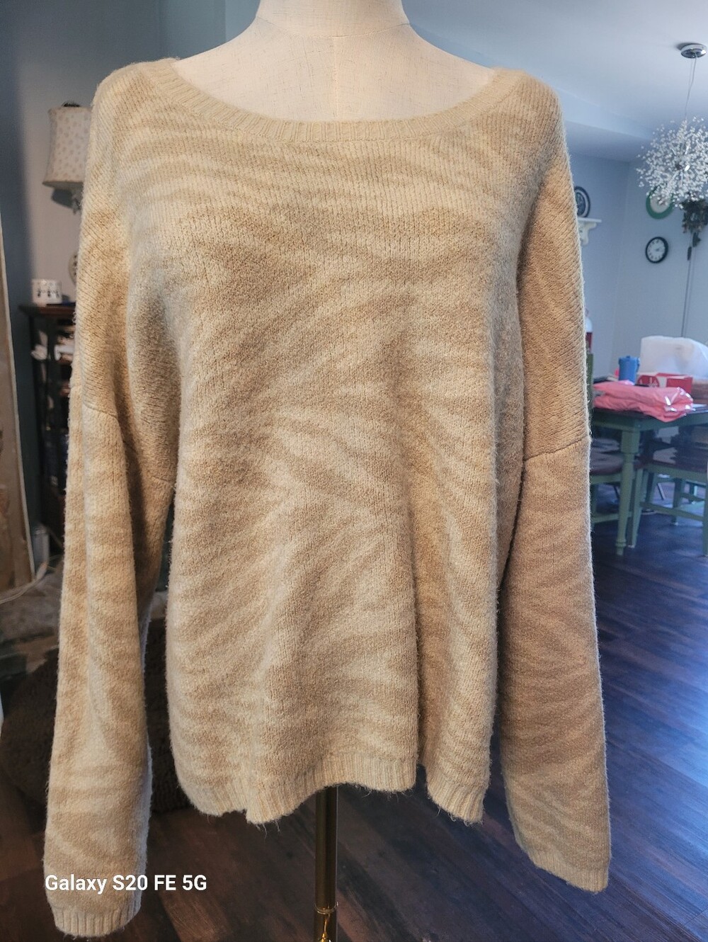 Lee Zebra Print Sweater Women's 2X Beige Lightweight Stretch Winter Crew Neck